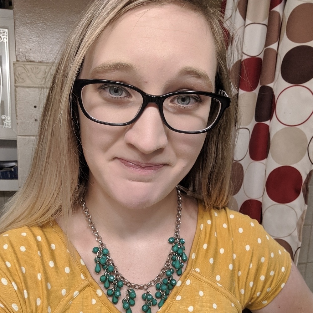 Meet your Posher, Lyndsy